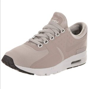 NEW nike Air Max Zero